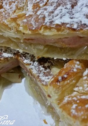 Una foto de Empanada de hojaldre Navideño