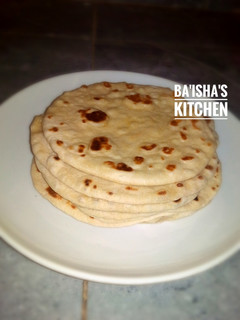 A picture of Mega Flat bread.
