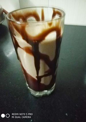 A picture of Chocolate shake.