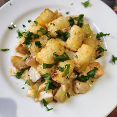 A picture of Chicken Tot Pie.