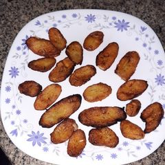 A picture of Fried Plantains.