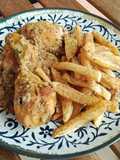 Pollo en salsa de avellanas con patatas fritas