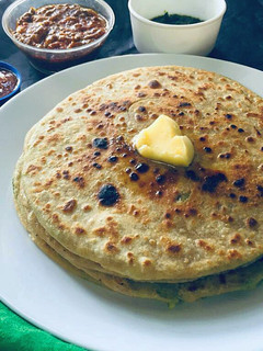 आलू मिक्स चटनी पराठा (Aloo mix chutney paratha recipe in Hindi) रेसिपी मुख्य फोटो