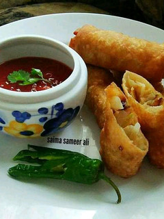A picture of Spring rolls.