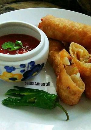 A picture of Spring rolls.
