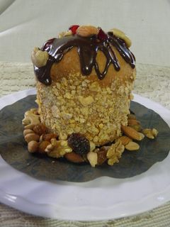 Una foto de Pan dulce navideño tipo postre relleno con dulce de leche y crema