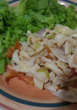 Una foto de Filete de lambi a la vinagreta
