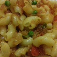 A picture of Macaroni.