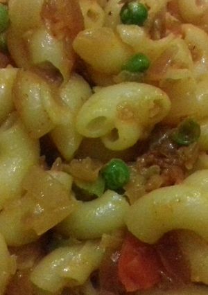 A picture of Macaroni.