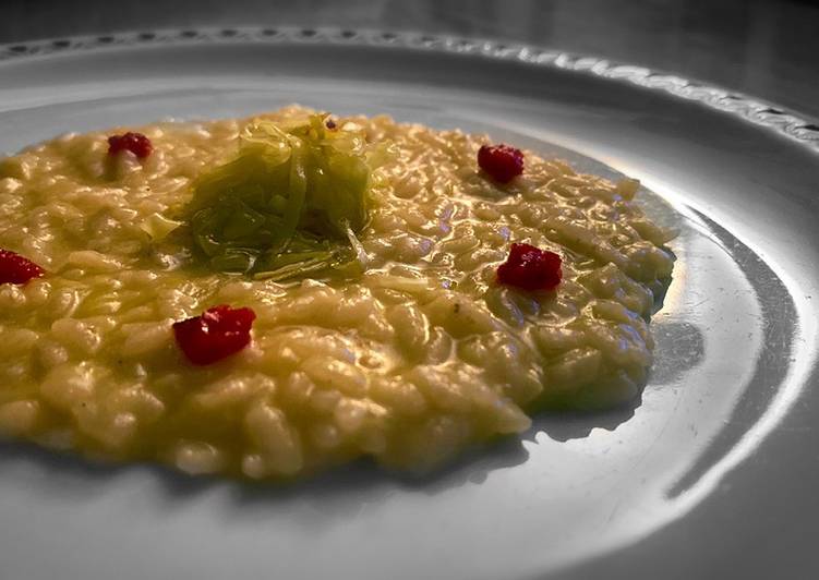 Risotto cavolo cappuccio, mandarino e goccie di pomodoro 🍊 🍅