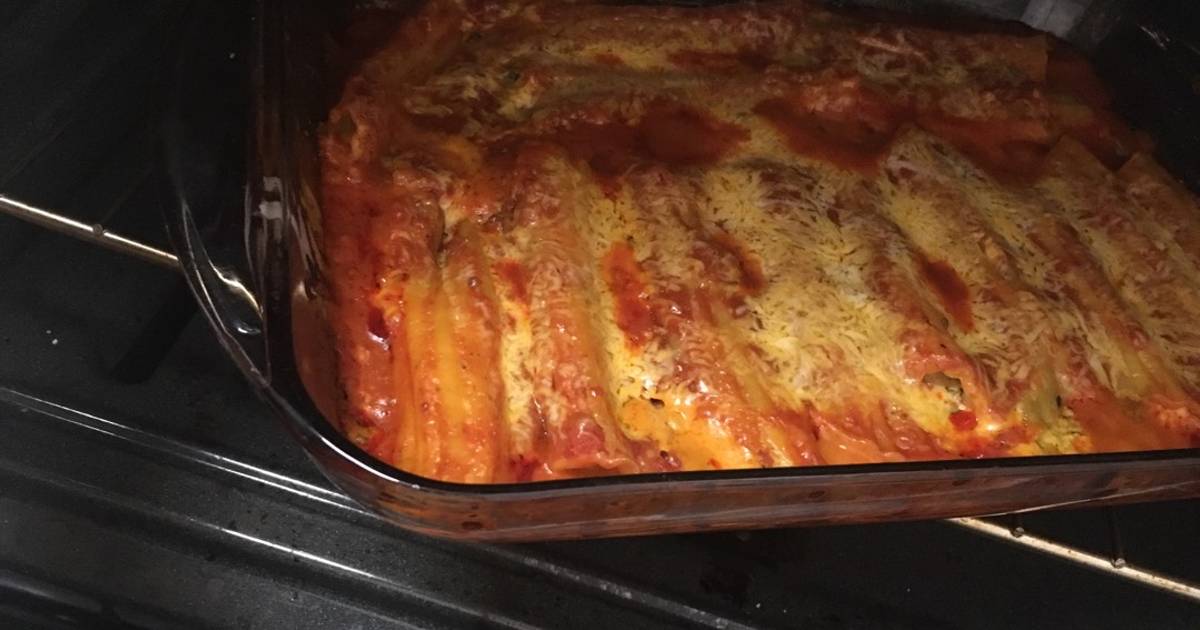 Manicotti con salsa de espinaca y queso Receta de Dilenia D Rdz Cookpad