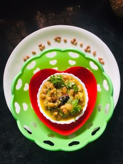 மொச்சை காரசார கிரேவி(mocchai gravy recipe in tamil) செய்முறை முக்கிய புகைப்படம்