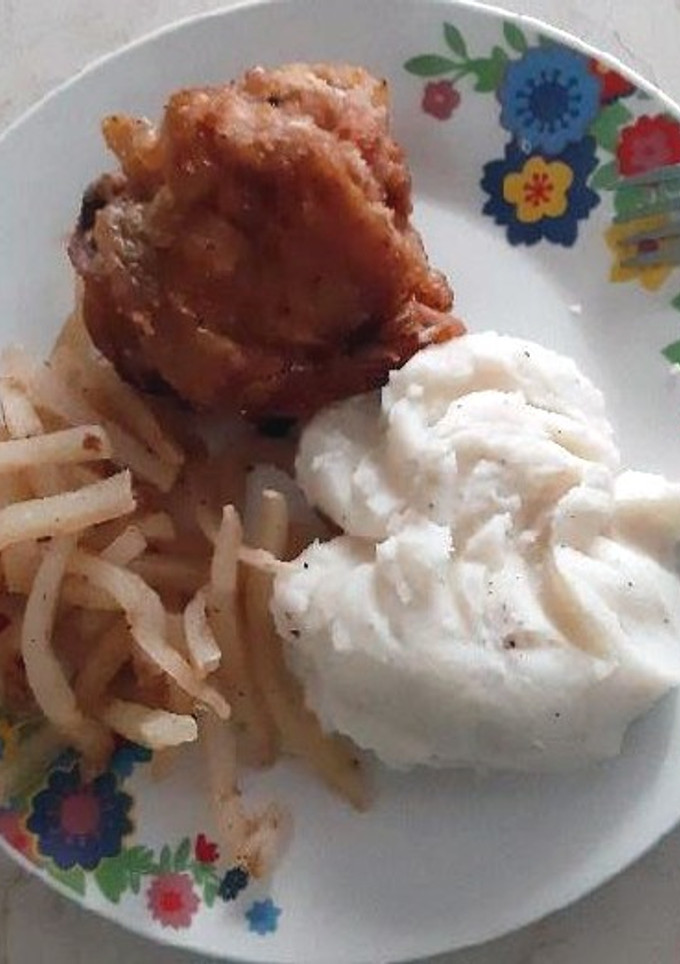 Una foto de Muslitos adobados a la pimienta con Limón