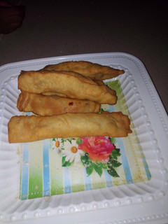 A picture of Spring rolls.