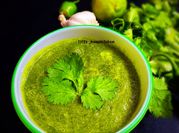 A picture of green garlic ginger