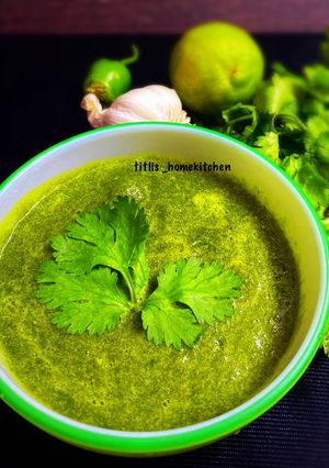 A picture of Green Chutney Dip.