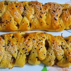 A picture of Chicken bread.