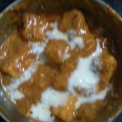 A picture of Paneer butter masala.