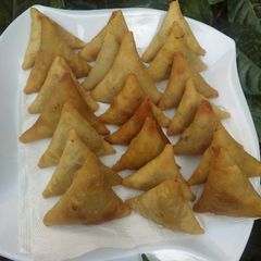 A picture of Samosa wrapped.