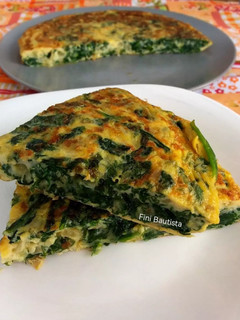 Una foto de Tortilla de espinacas con queso