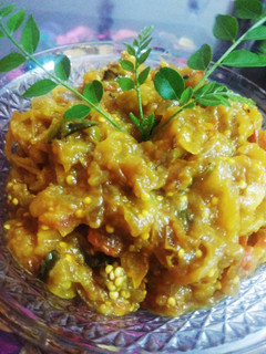 बैंगन का भरता (baigan Ka bharta recipe in Hindi) रेसिपी मुख्य फोटो