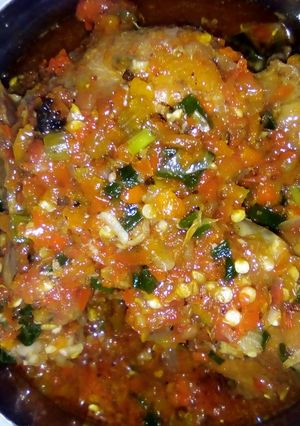 A picture of Grilled chicken sauce.