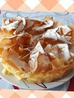 Una foto de Pastel de crema con pasta filo