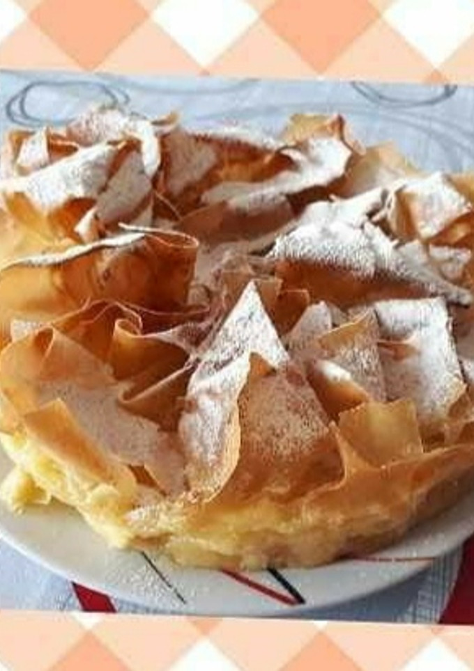Una foto de Pastel de crema con pasta filo