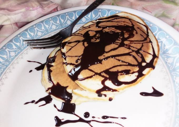 Pancake with chocolate topping