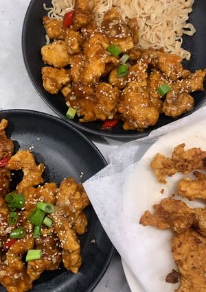 รูปของ Sticky crispy chicken