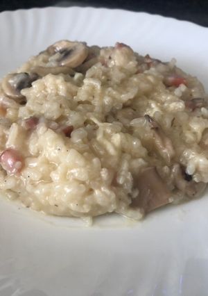 Foto principal de Risotto de champiñones y bacon (Mambo/Thermomix)