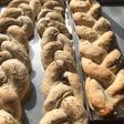 Trenzas de longaniza y aceitunas negras