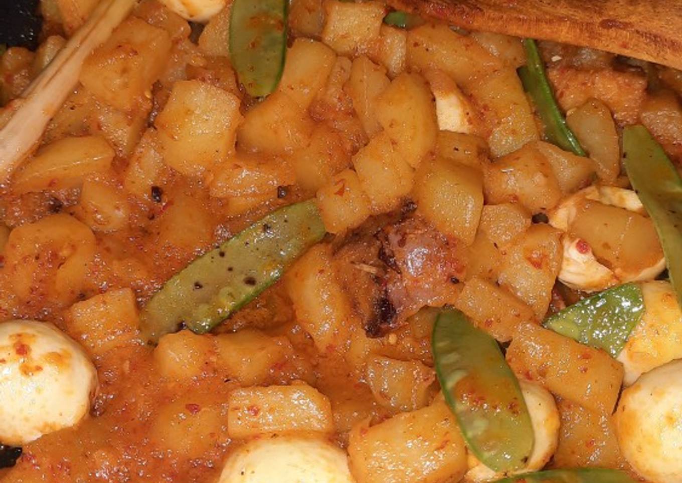 Sambal goreng kentang telor puyuh