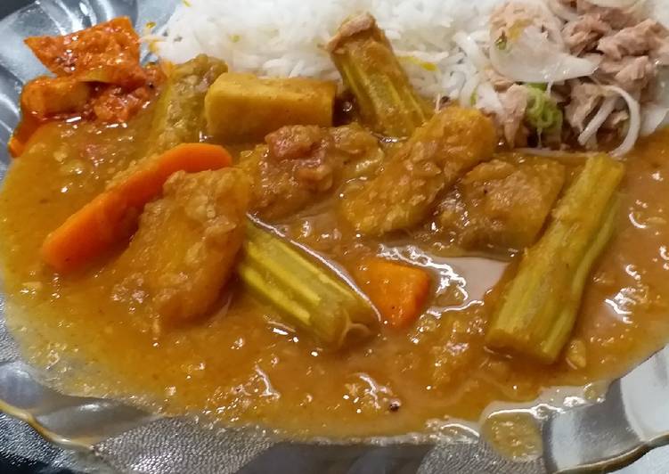 Vegetable Sambar (Kerala Style)