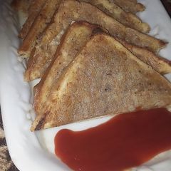 A picture of Potato Toast.