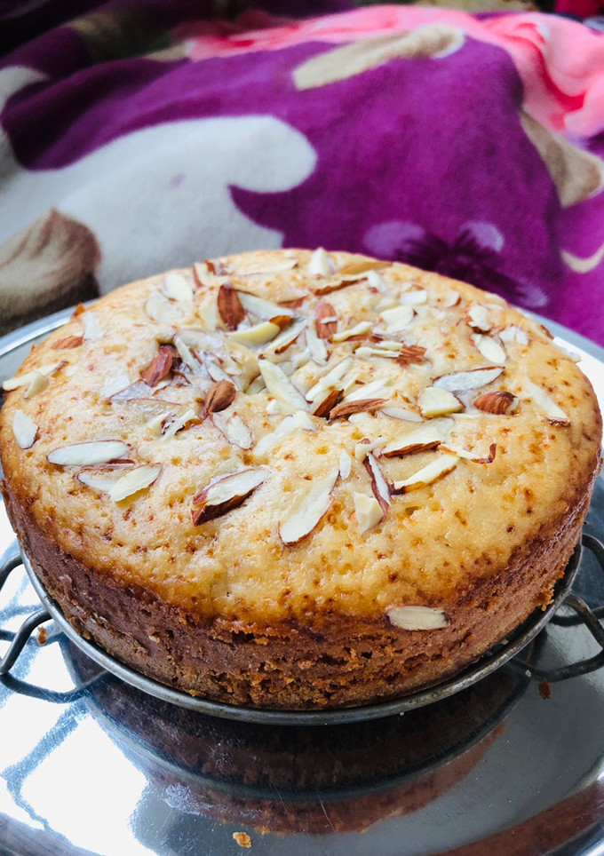 वनीला टी टाइम एगलेस केक (vanilla tea time eggless cake recipe in Hindi) रेसिपी मुख्य फोटो