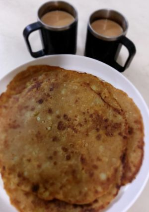 A picture of Aloo ka paratha.