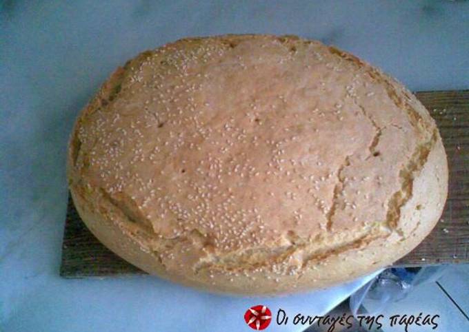 κύρια φωτογραφία συνταγής Χωριάτικο ψωμί