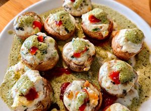 Una foto de Champiñones trufados con crema de pesto en Air Fryer