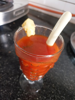 ટામેટાં નો સુપ (Tomato Soup Recipe In Gujarati) રેસીપી મુખ્ય ફોટો