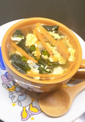 Hình của món Canh rong biển rau củ,trứng gà.
