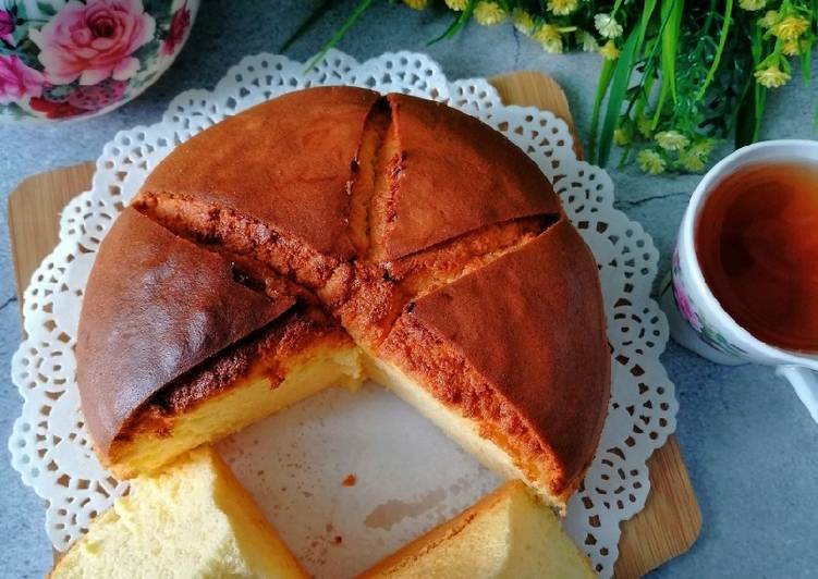 Orange Crown Chiffon Cake