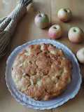 Torta di mele e uvetta