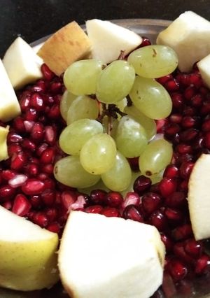 A picture of Seasonal fruit.