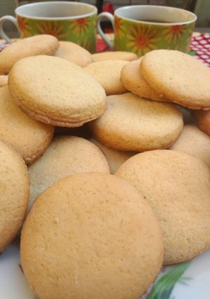 Una foto de Galletitas de vainilla 👩🏻‍🍳