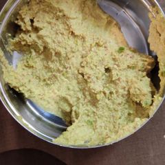 A picture of Chutny.