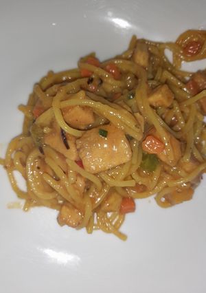 A picture of Chicken & Spaghetti.
