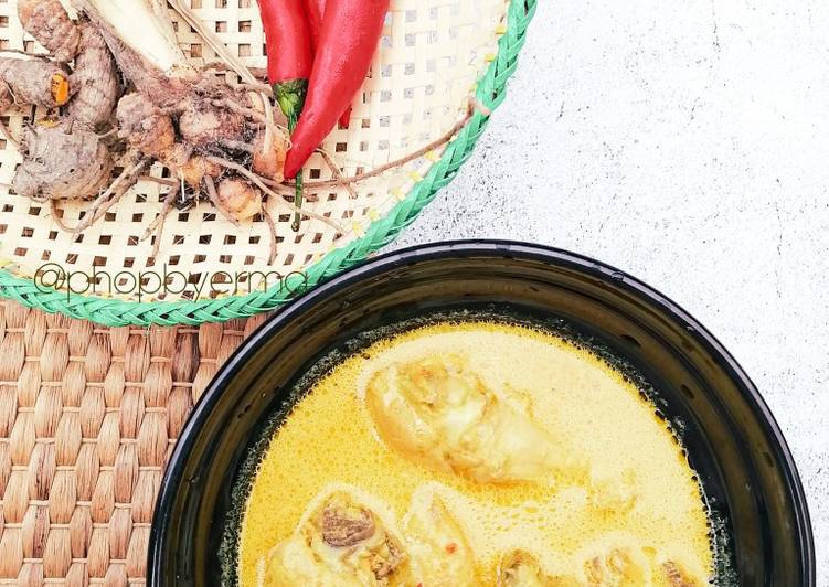 Cara Mudah Buat Ayam masak lemak kuning yang Lezat