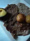 Carne asada al pulque con frijolitos, papas asadas y salsa martajada ranchera San Diego
