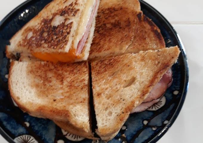 Steps to Make Speedy Grilled cheese and ham